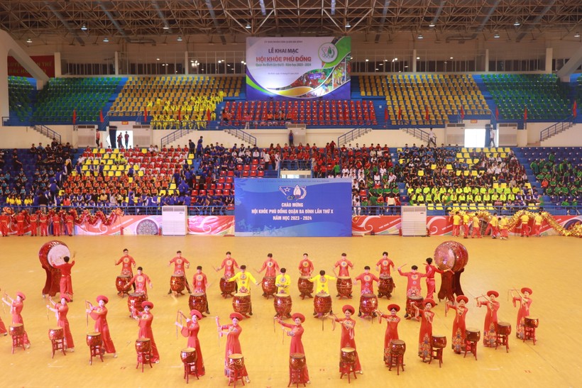 Màn trống khai mạc Hội khỏe Phù Đổng lần thứ X, năm 2024 của quận Ba Đình.
